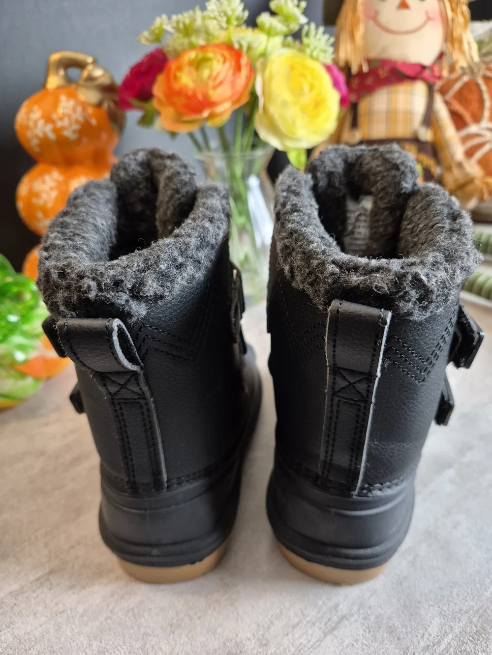 Cat & Jack Kids Black Winter Boots - Cozy Faux Fur Lined. Size 7
